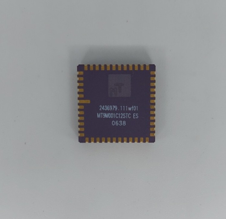 ON Semiconductor MT 9M001 C12STC ES 0638 111W 2436979 1PC