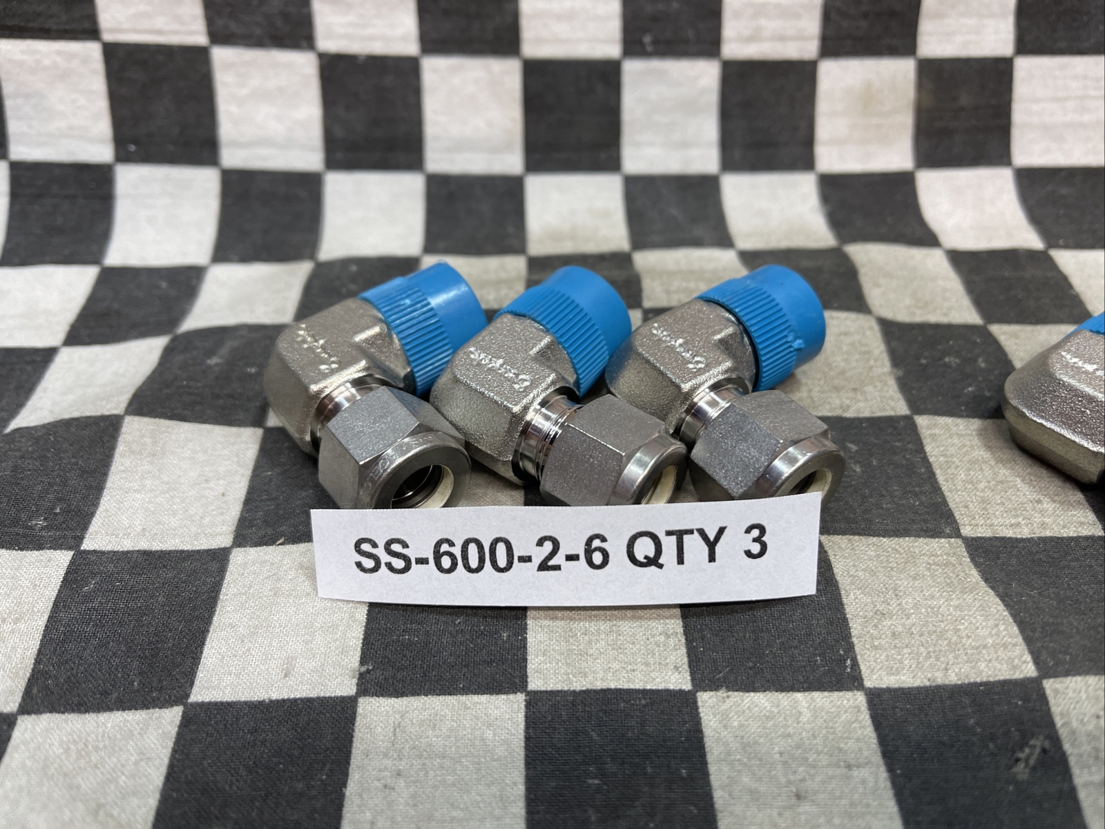 SWAGELOK SS-600-2-4 SS-600-2-6, SS-810-2-4, ELBOW MALE, LOT OF 11 #1606V51