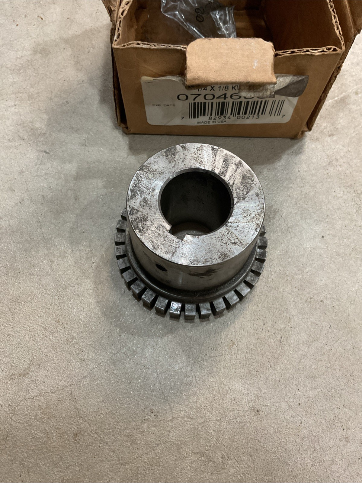FALK 0704606 (1040T) STEELFLEX SHAFT HUB, 1.125 BORE 1/4 x 1/8KW