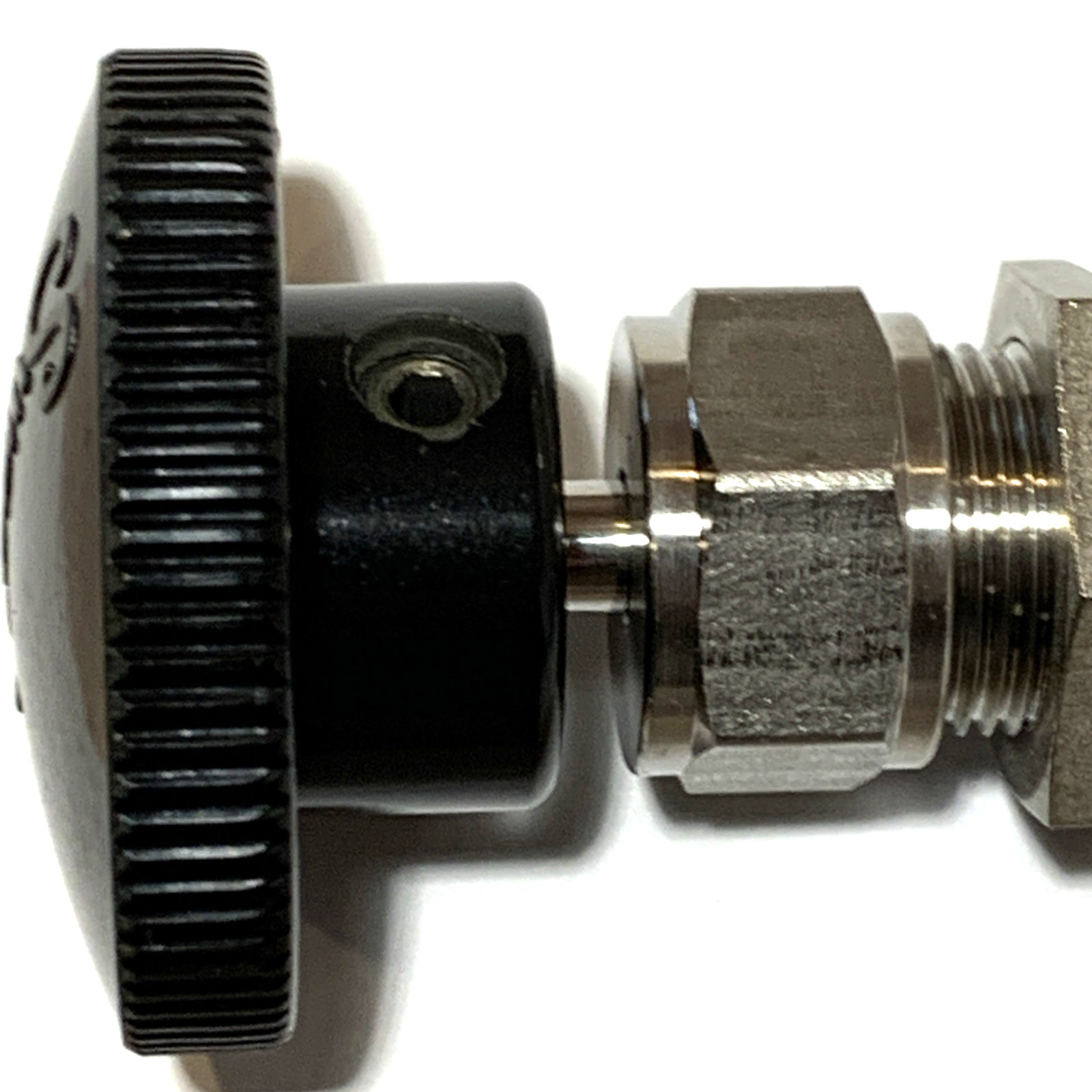 Swagelok SS-1RS8-A 316 stainless steel, integral bonnet angle-pattern needle
