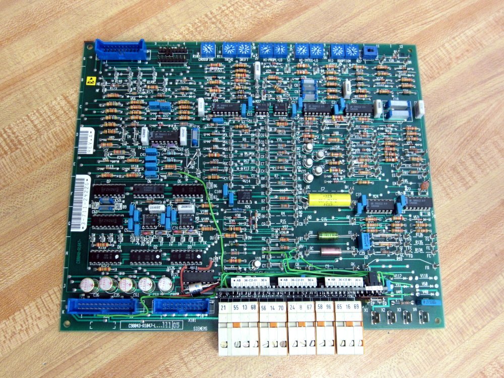 Siemens C98043-A1047-L.1.11 Board C98043A1047L111 C98043A1047L11105