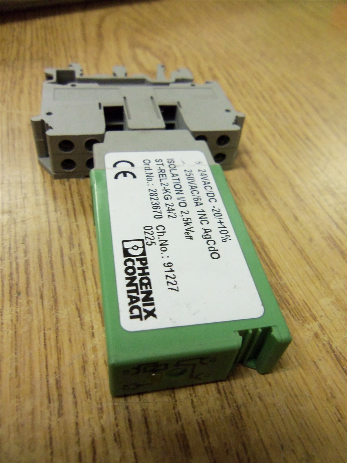 Phoenix Contact ST-REL2-KG Relay 24/2 24VAC/DC-20 *FREE SHIPPING*
