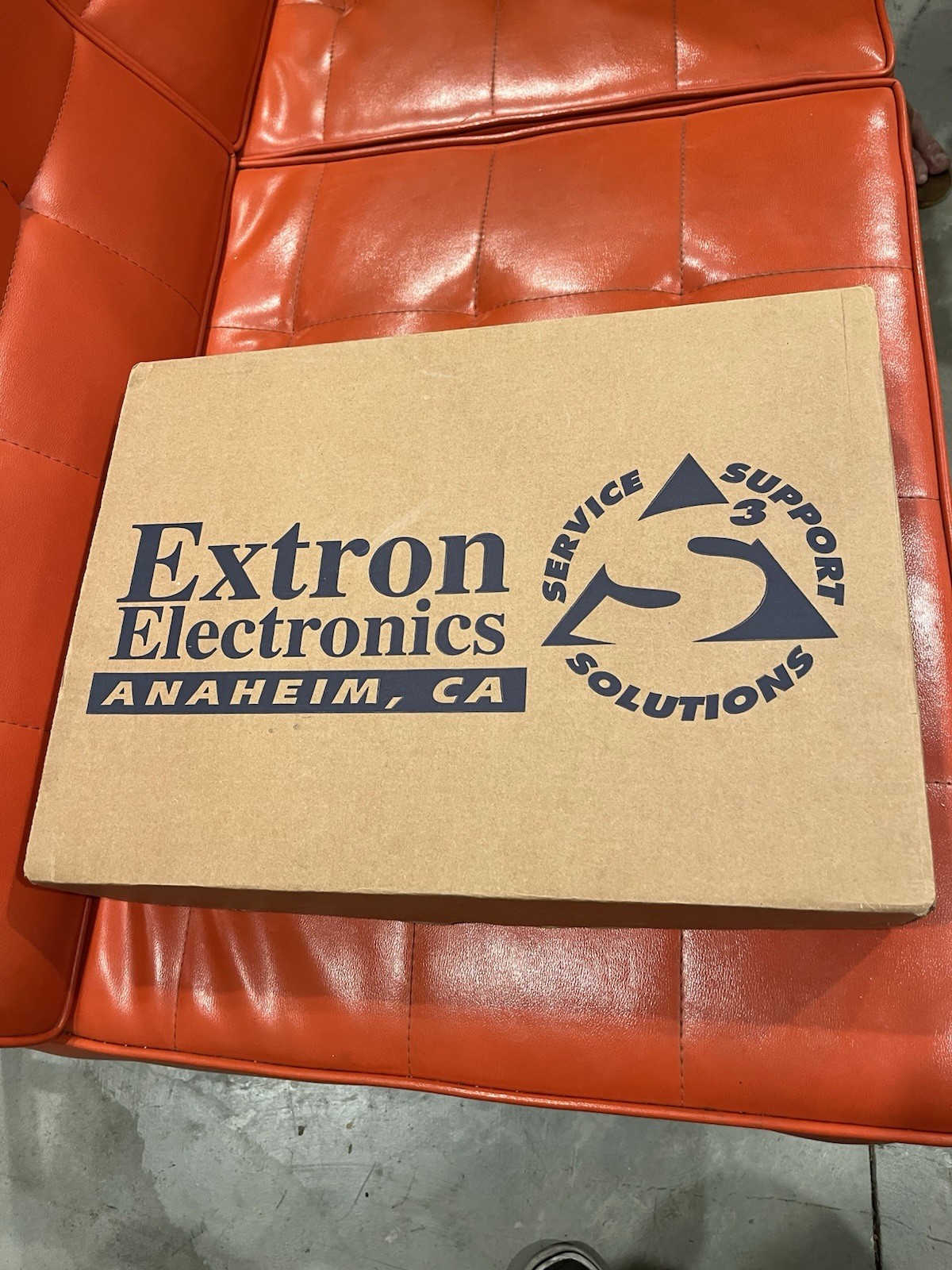 Extron P/2 DA 4 Plus Distribution Amplifier 15 Pin HD – Brand New In Box