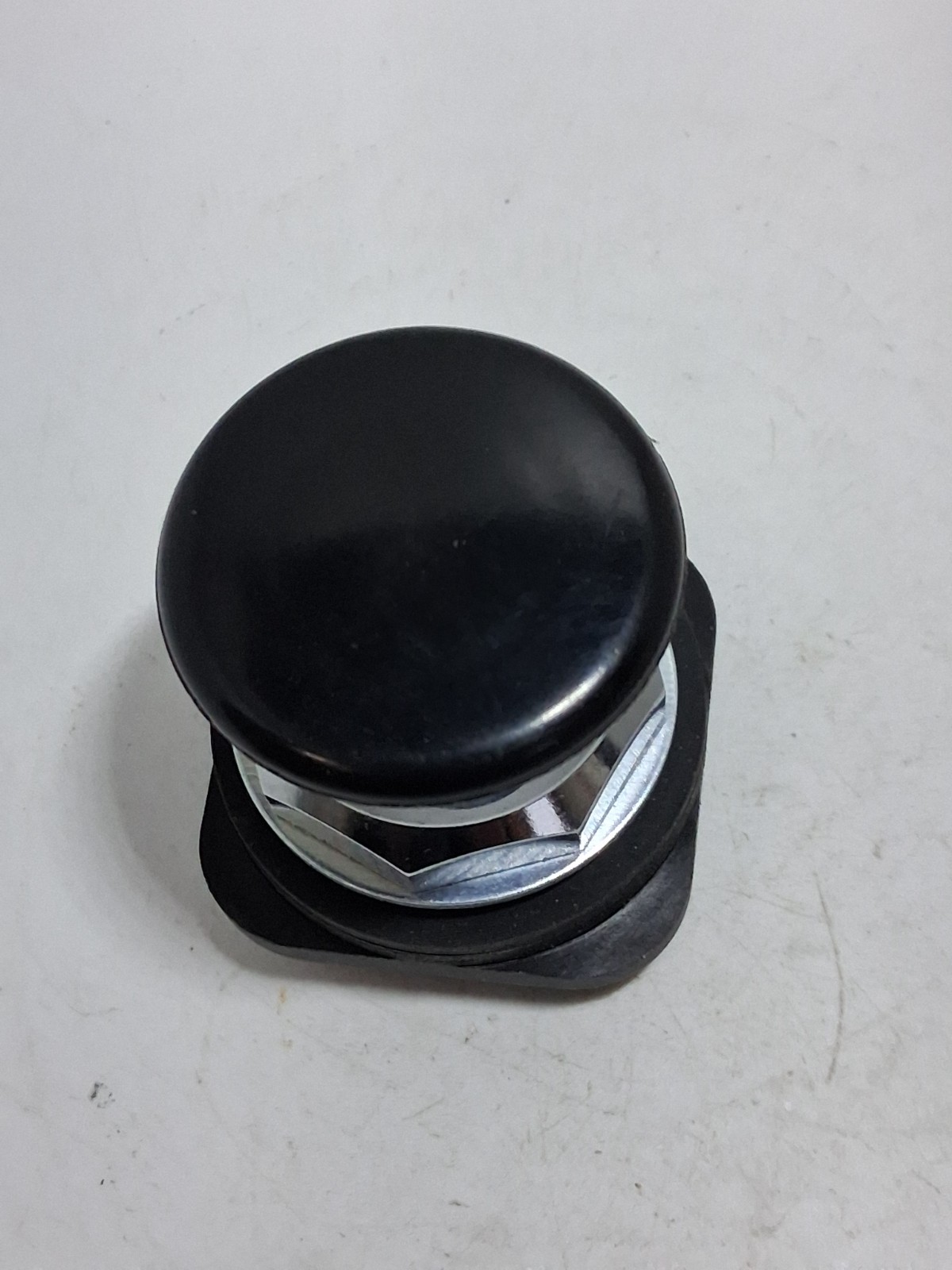 TELEMECANIQUE ZB3BC2 PUSHBUTTON OPERATOR BLACK MUSHROOM NNB