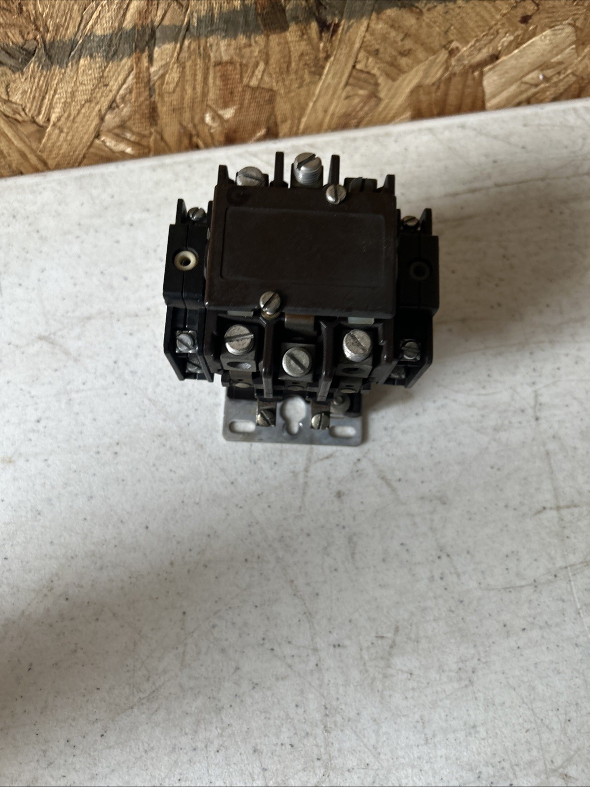 Gould 2200 EB421AA Contactor 600V 50A 110/120V Coil 2090 51DA