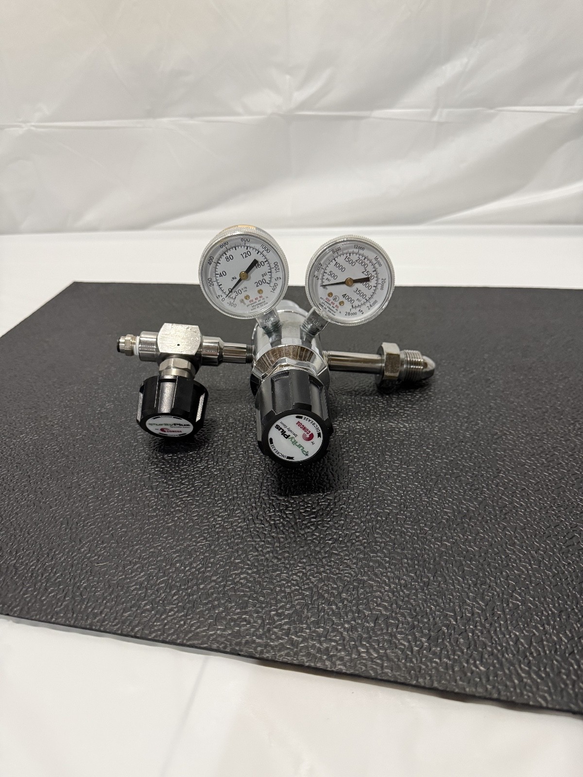 Concoa Purity Plus Dual Stage CGA-580 Regulator 312 Series 3123331-84-580