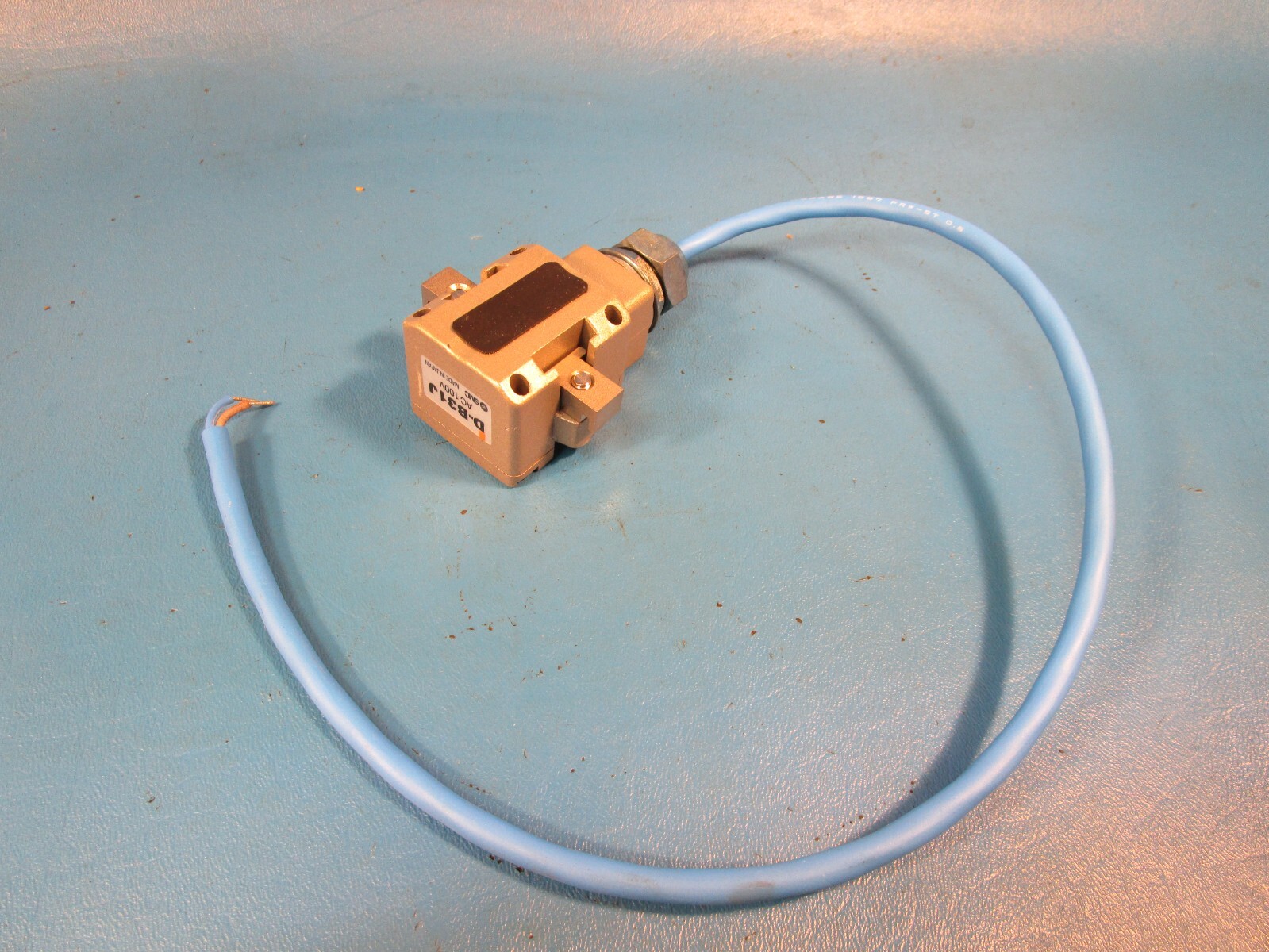 SMC D-B31J auto-switch, w/indicator light, AUTO-SWITCH ACCESSORY