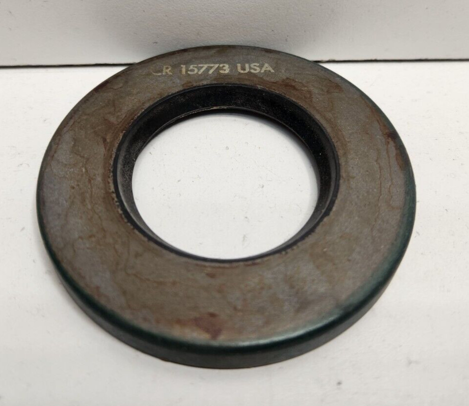 NEW NO BOX! CHICAGO RAWHIDE 1-9/16″ ID X 2-7/8″ OD X 5/16″ WIDE OIL SEAL 15773