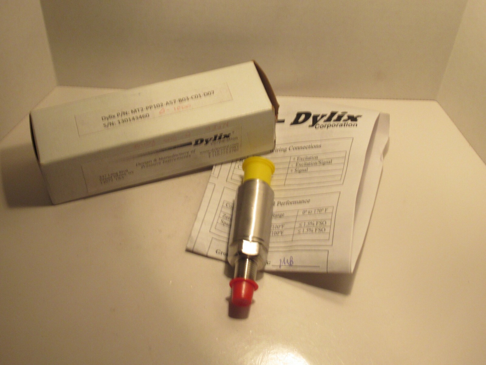 DYLIX MT2-PP102-A57-B03-C01-D07 PRESSURE TRANSMITTER NEW