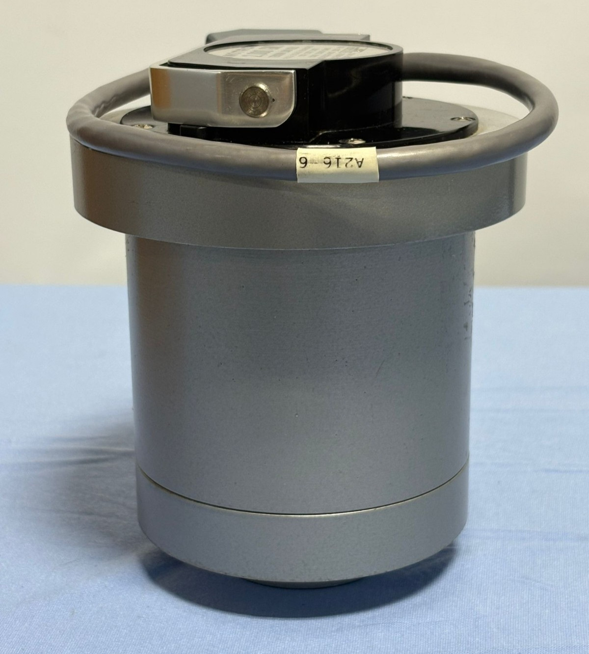 INSTRON 2000 GM. FS Ranges 100 to 2000 GMS Tension Load Cell A30-38(A), 2511-102