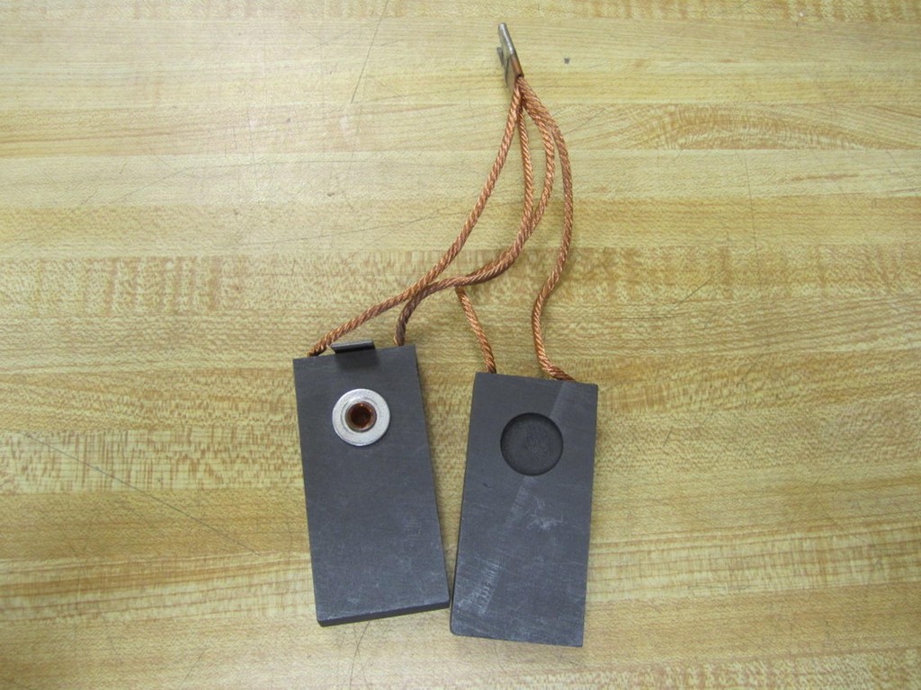 Part 3-1/4X1-1/2X1 Carbon Brush