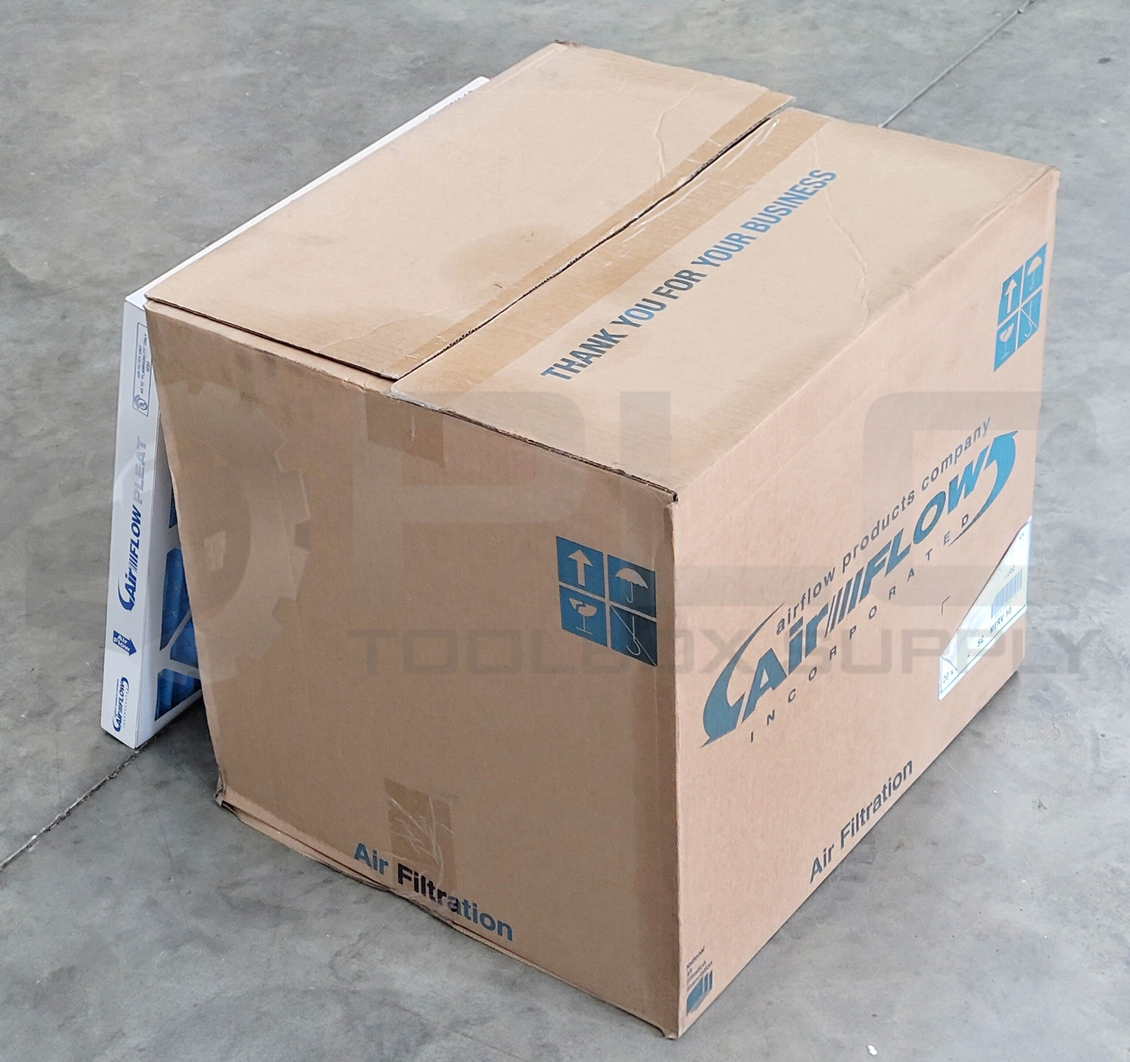 NEW BOX OF 8 AIRFLOW PRODUCTS AFP2000-20202 AIR FILTER MERV 10 20″x20″x2″