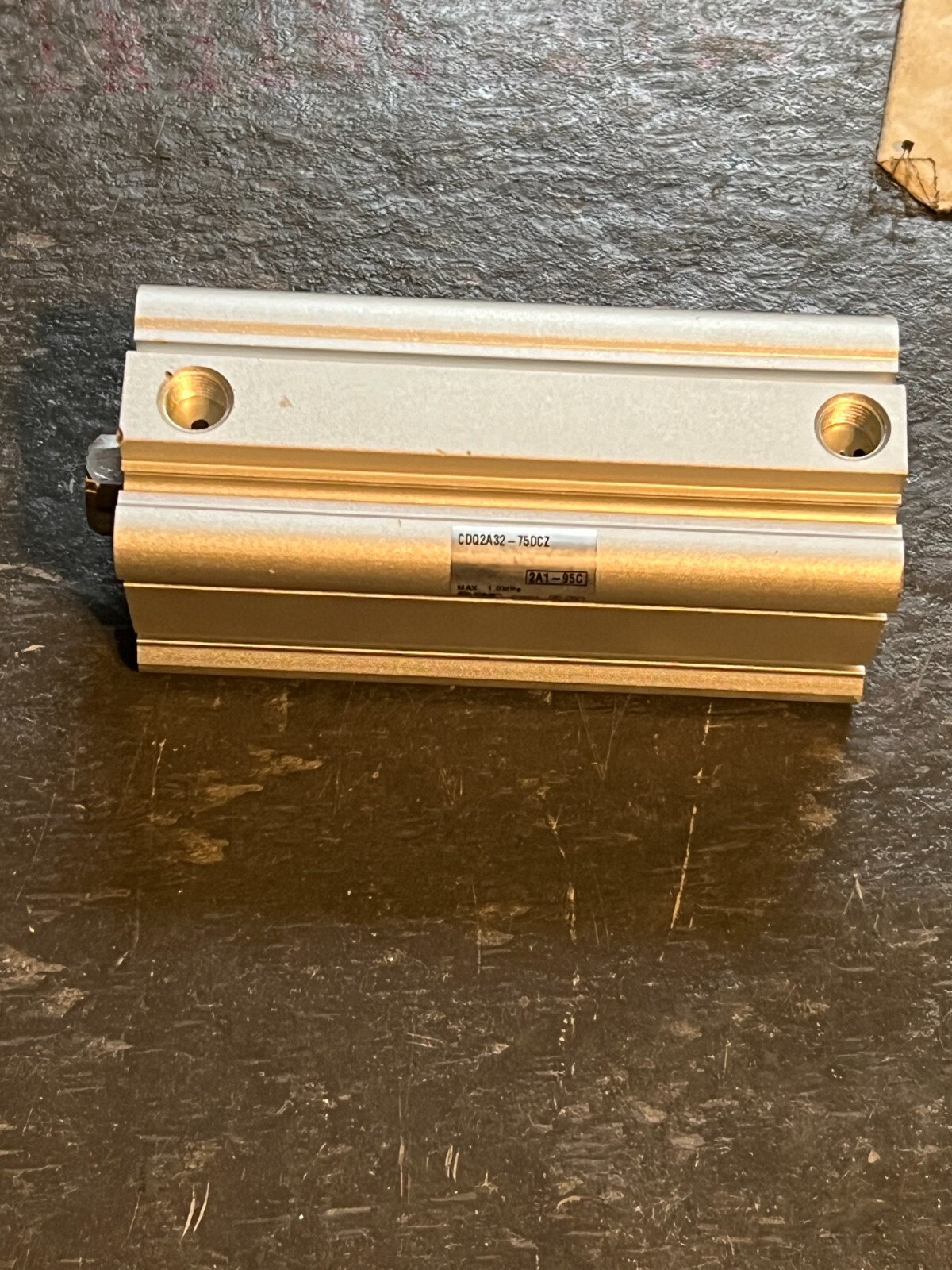 smc cdq2a32-75dcz nos no packaging