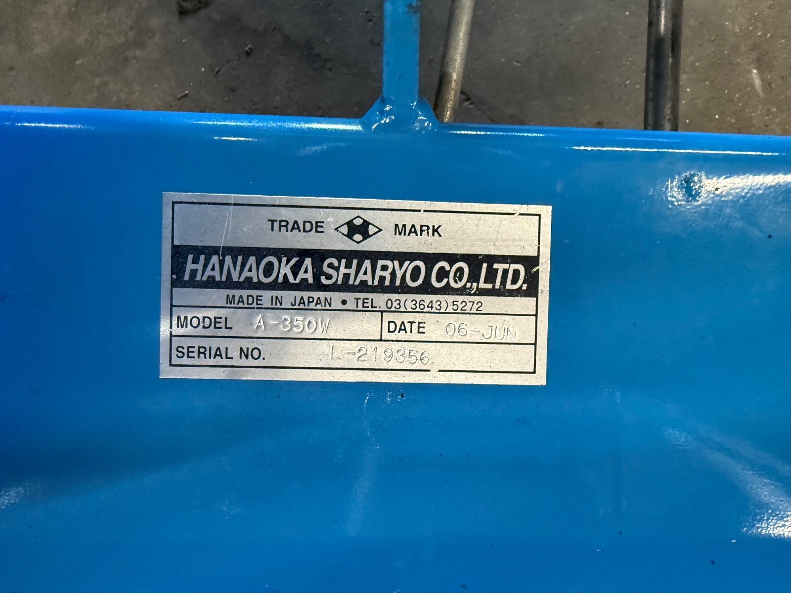 Dandy Lift Model A-350W Manual Hyd. Load Capacity 770# 36″ X 24″ Platform