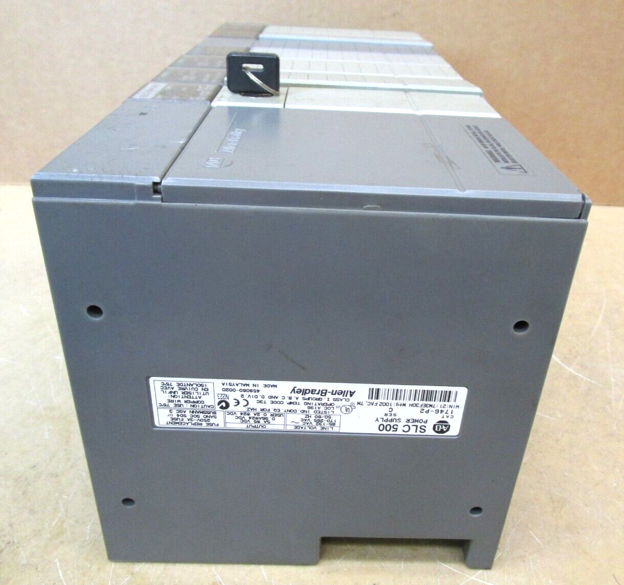 Allen-Bradley SLC500 5/04 1746-P2 1747-L541 1746-NI16V 47689HM