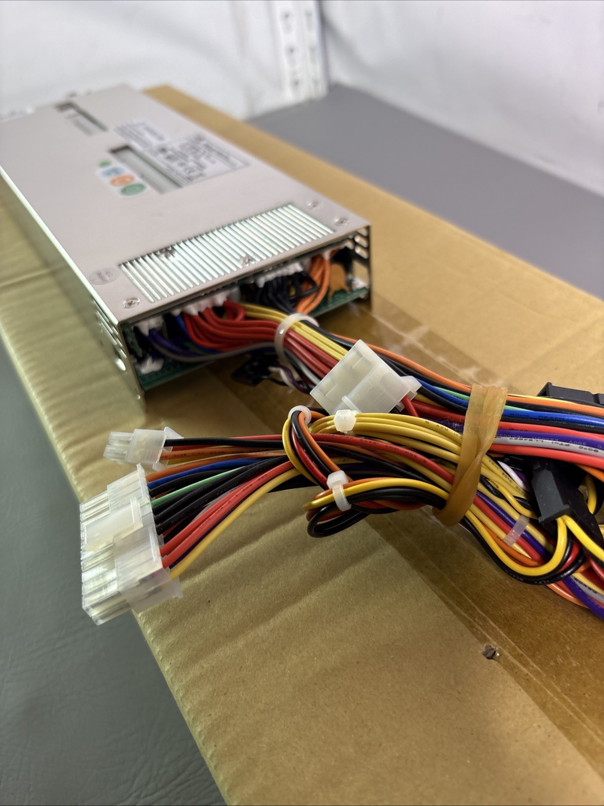EMACS M1Y2-5300G2H POWER SUPPLY 300W /B00M1Y230G041 / NEW OPEN BOX