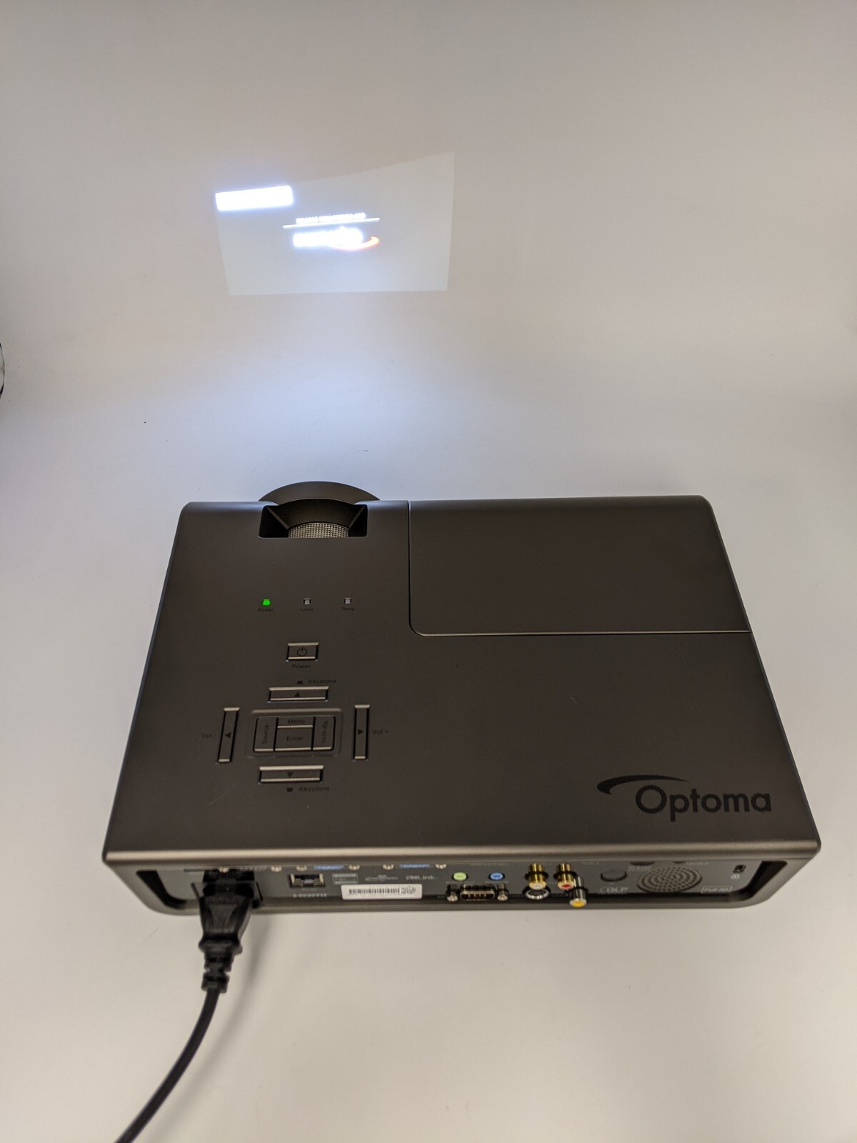 Optima Crestron DAEHUZZ EH500 Projector Office Conference Room 3D HDMI VGA Used