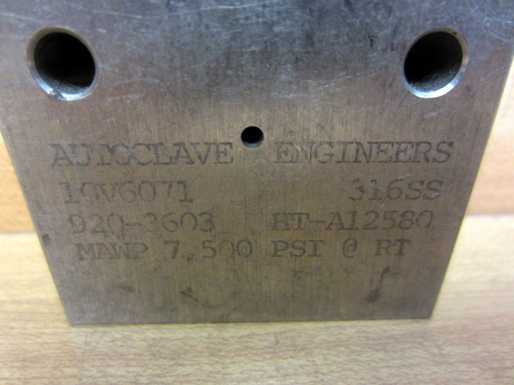 Autoclave Engineers 10V6071 Parker Needle Valve