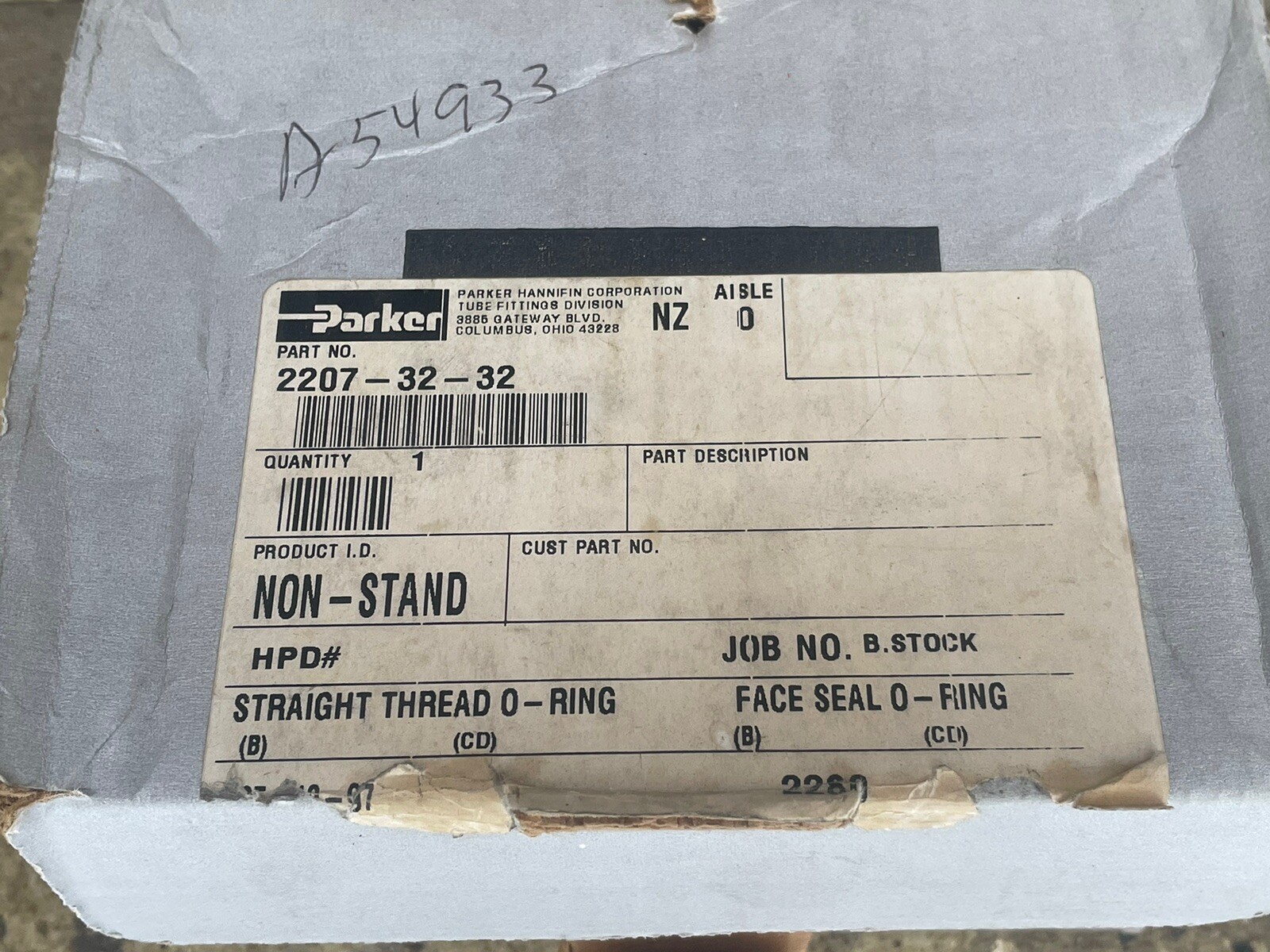 Parker Swivel Adapter Female Pipe 90 Deg Elbow 2-11 1/2 NPTF to NPSM, 2207-32-32