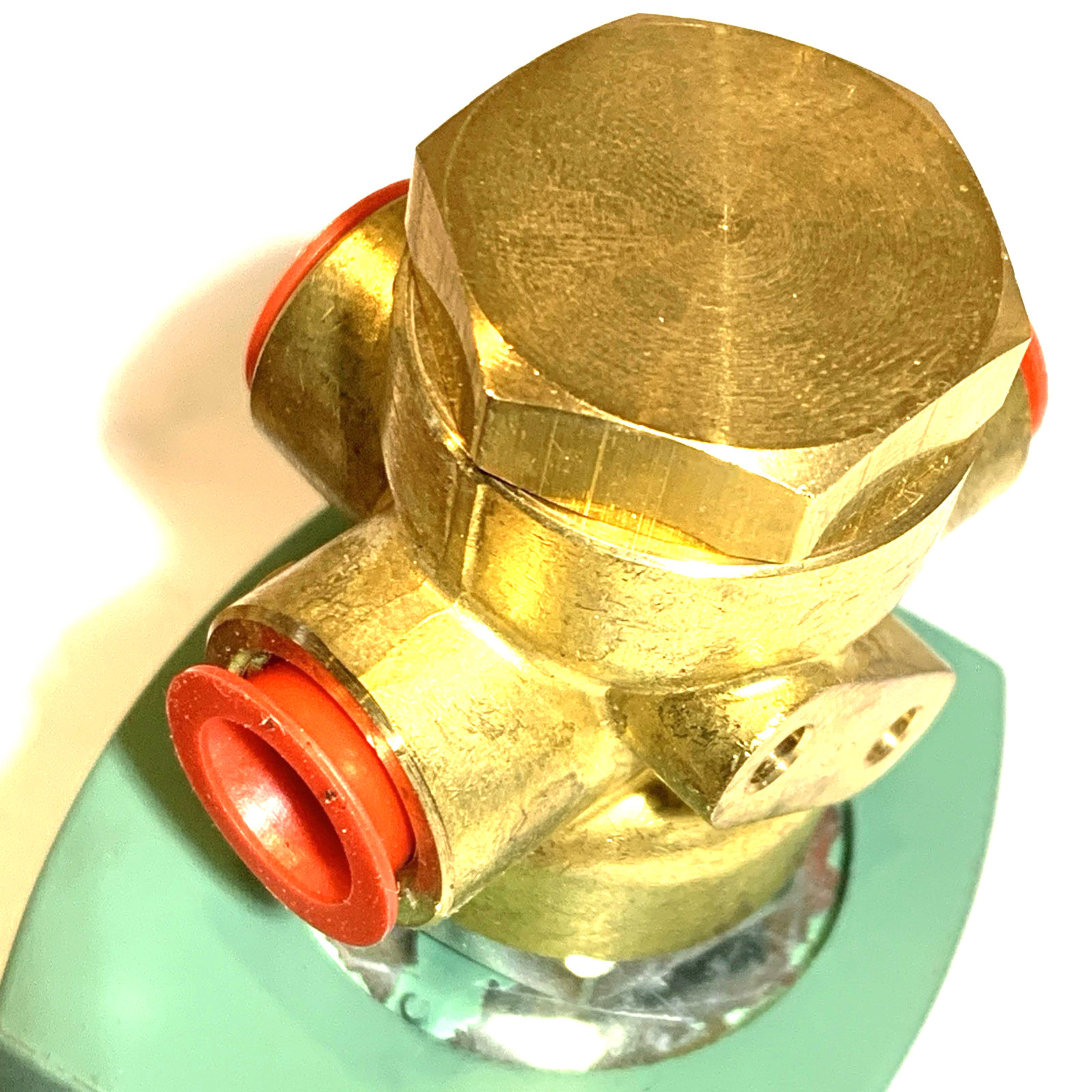 Asco RedHat 8320G172 120/60 Solenoid Valve 3 Way