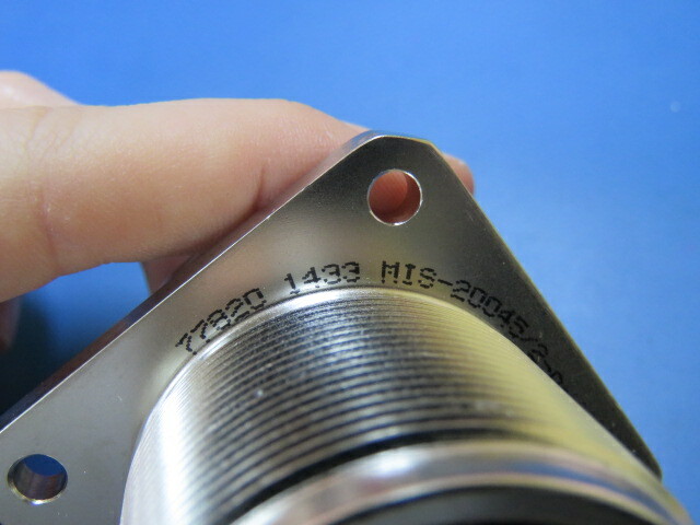AMPHENOL MIS-20045/2-022 Qty of 1 per Lot CONNECTOR; 21-900167-001 Amphenol Ae