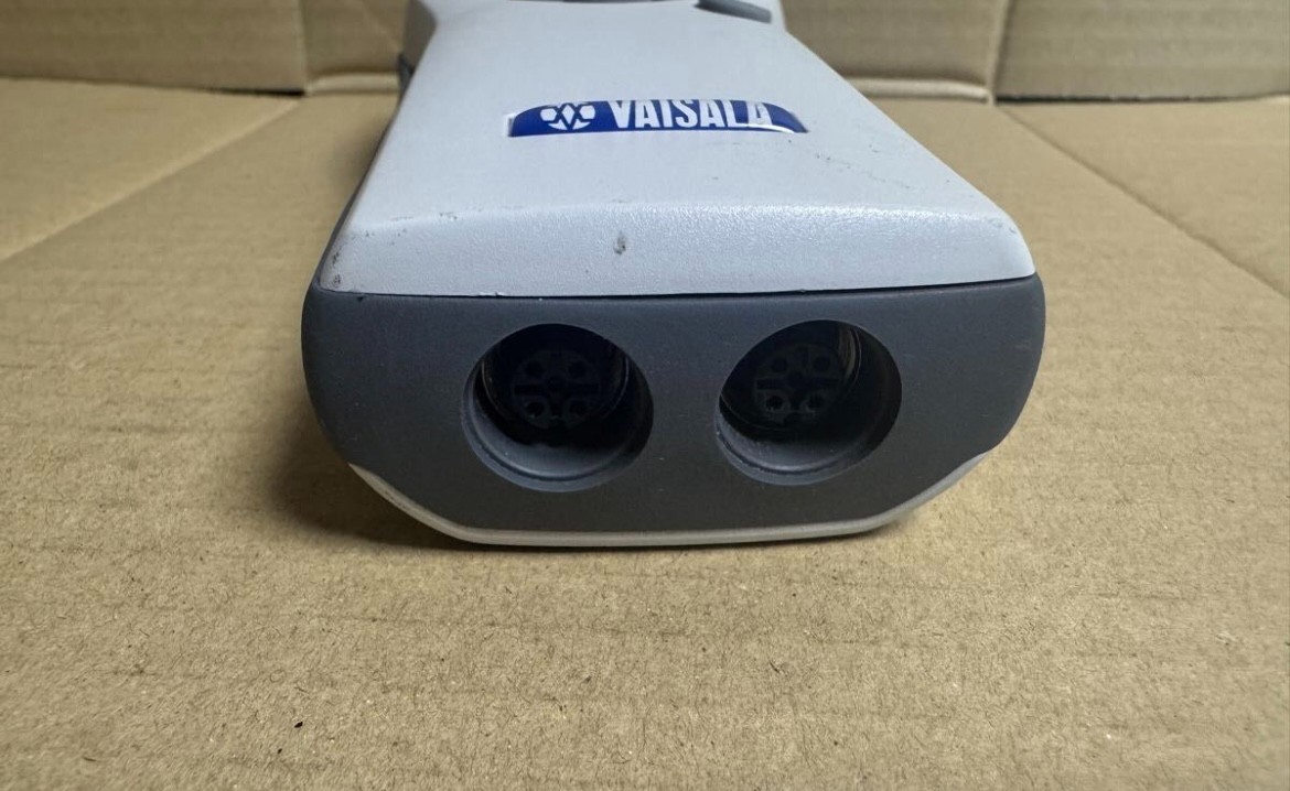 Vaisala MI70 Handheld Indicator Meter Power On Units only JUNK From JAPAN