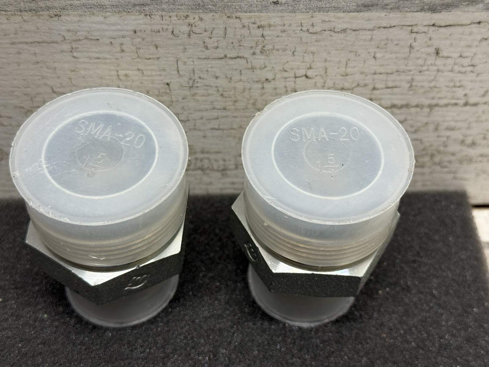 Lot of 2 Connector SMA-20 1-5/8″ X SMA-16 1-5/16 New