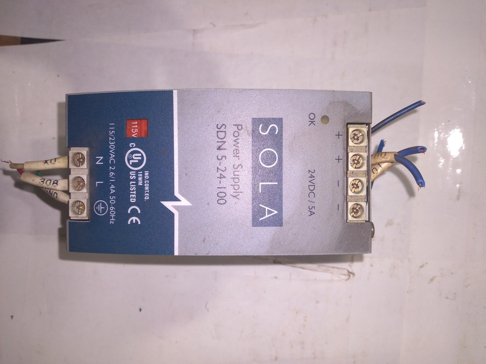 SOLA SDN 5-24-100 24VDC 5A 115/230VAC 2.6/1.4A 50-60HZ
