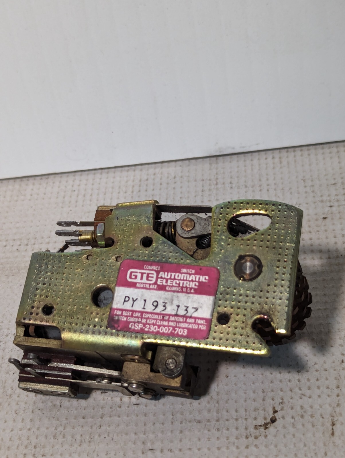 GTE Automatic Electric PY193137 compact switch