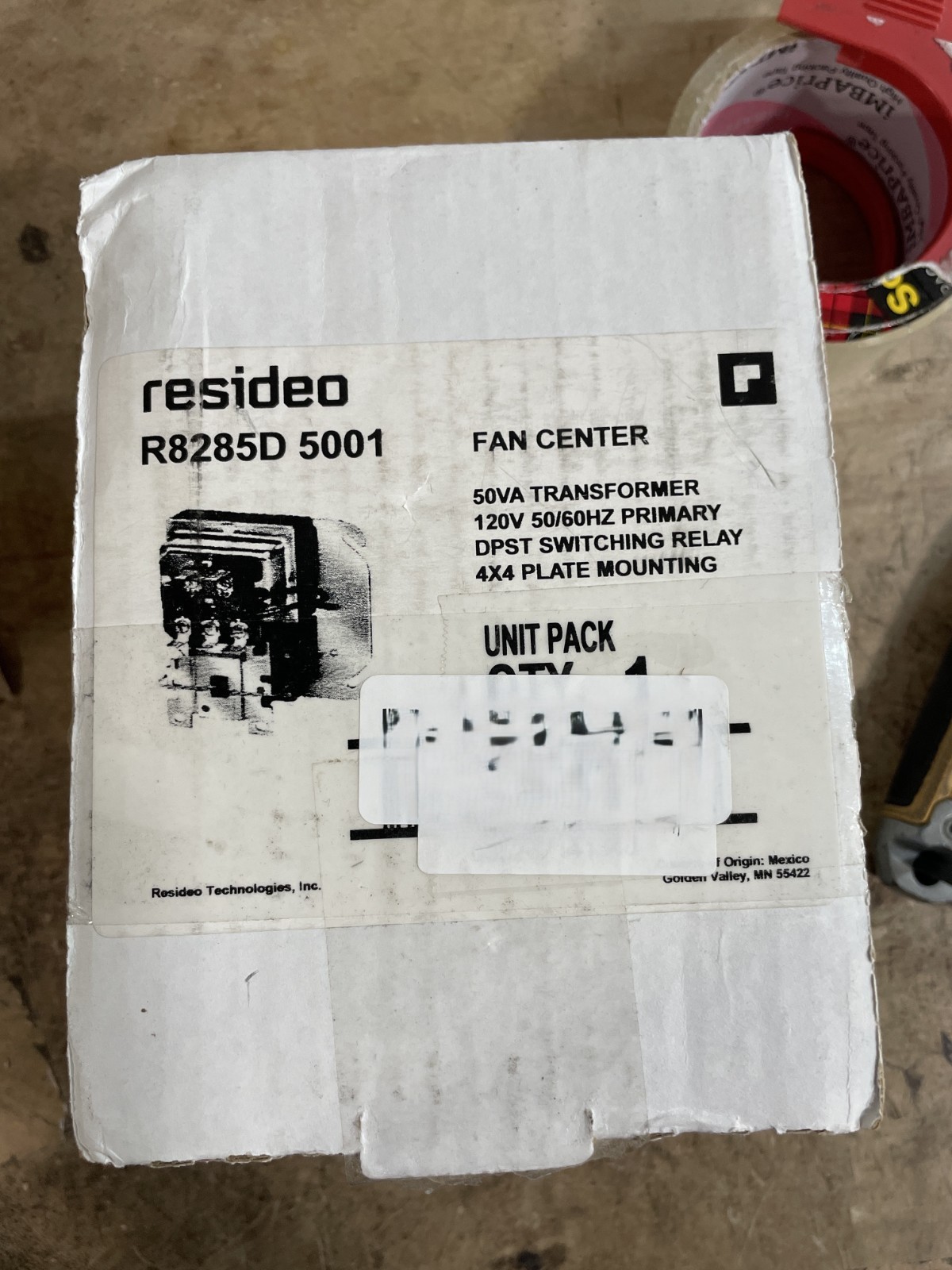 Honeywell R8285D5001 Boiler Control 50VA Fan Center with DPST Switching Action