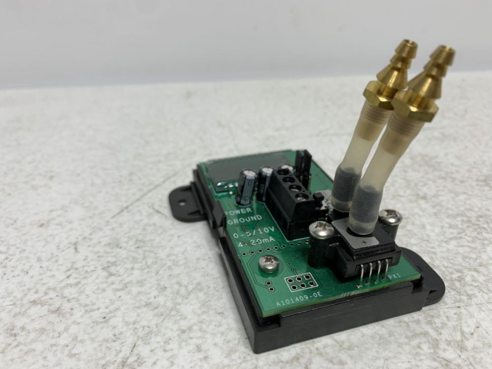 Senva PDP30-002A DP Transmitter DIN/Panel Mount 30A