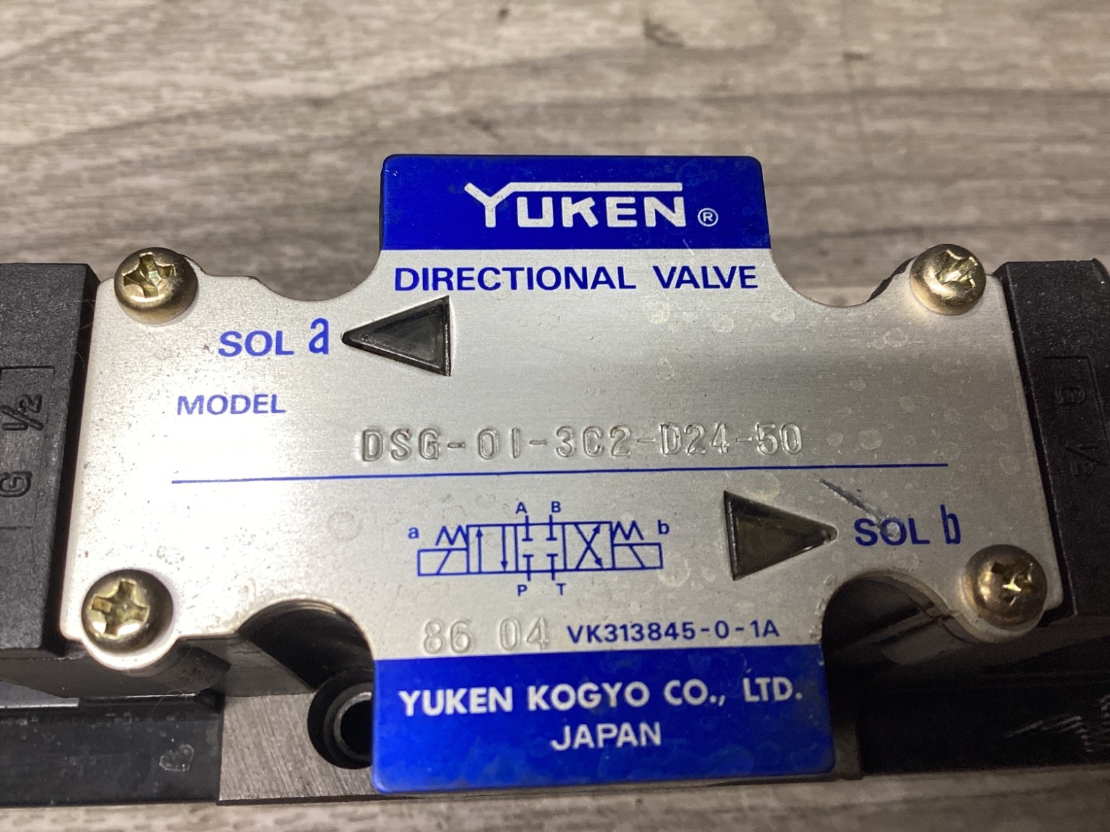 Yuken DSG-01-3C2-D24-50 DIRECTIONAL VALVE #114D80PR5
