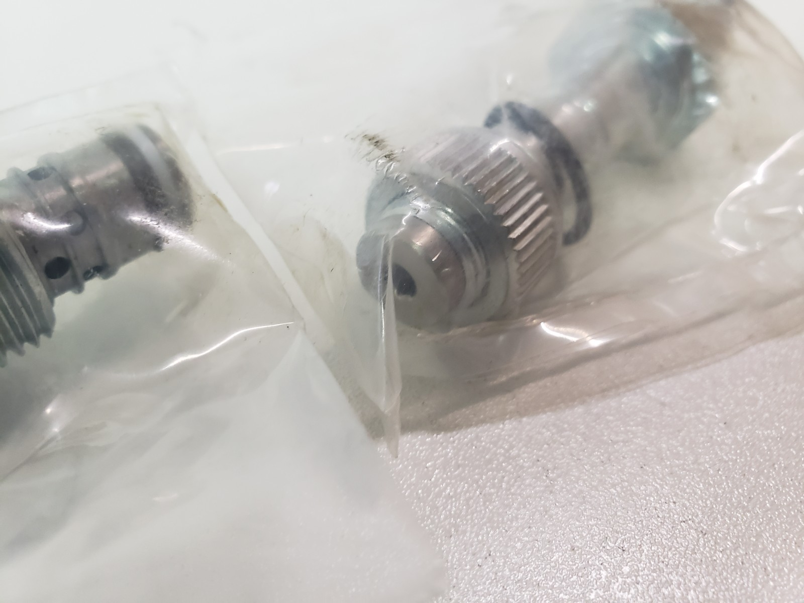 LOT of 2 – TKE ThyssenKrupp 9736426 Valve
