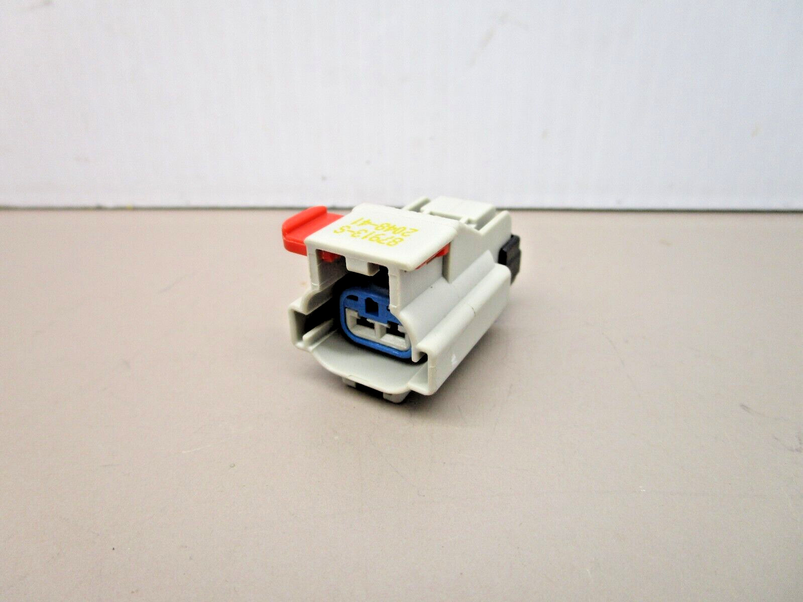 Delphi 87913-S 2-Pin Indexed Connector with Lock 52772