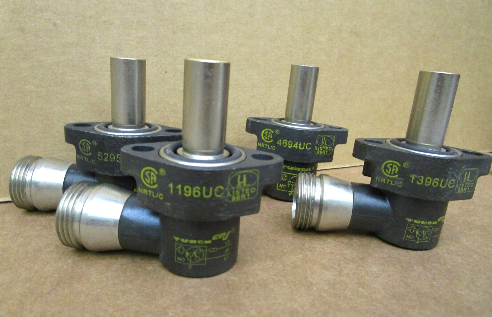 Turck Bi2-CRS260-ADZ30X2-B1131/S34 Proximity Switch Lot of 4 Pieces 50251HM