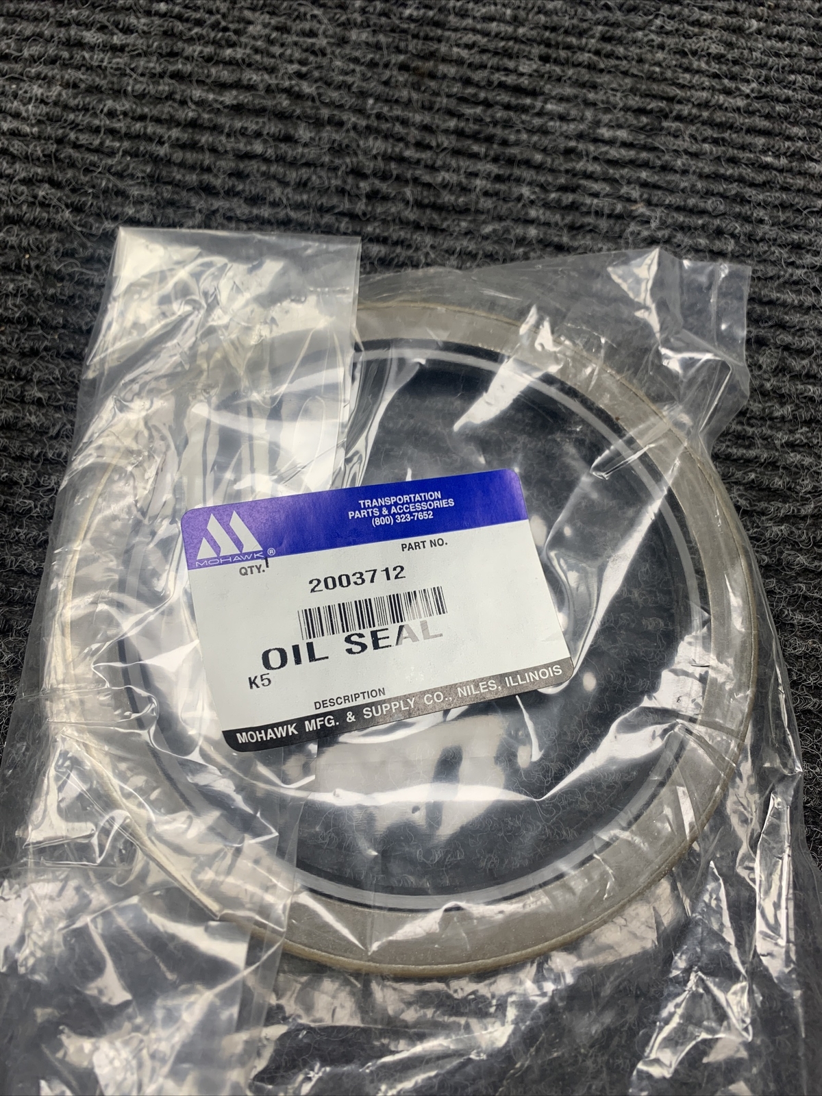 New Sealed Mohawk 2003712 Oil Seal