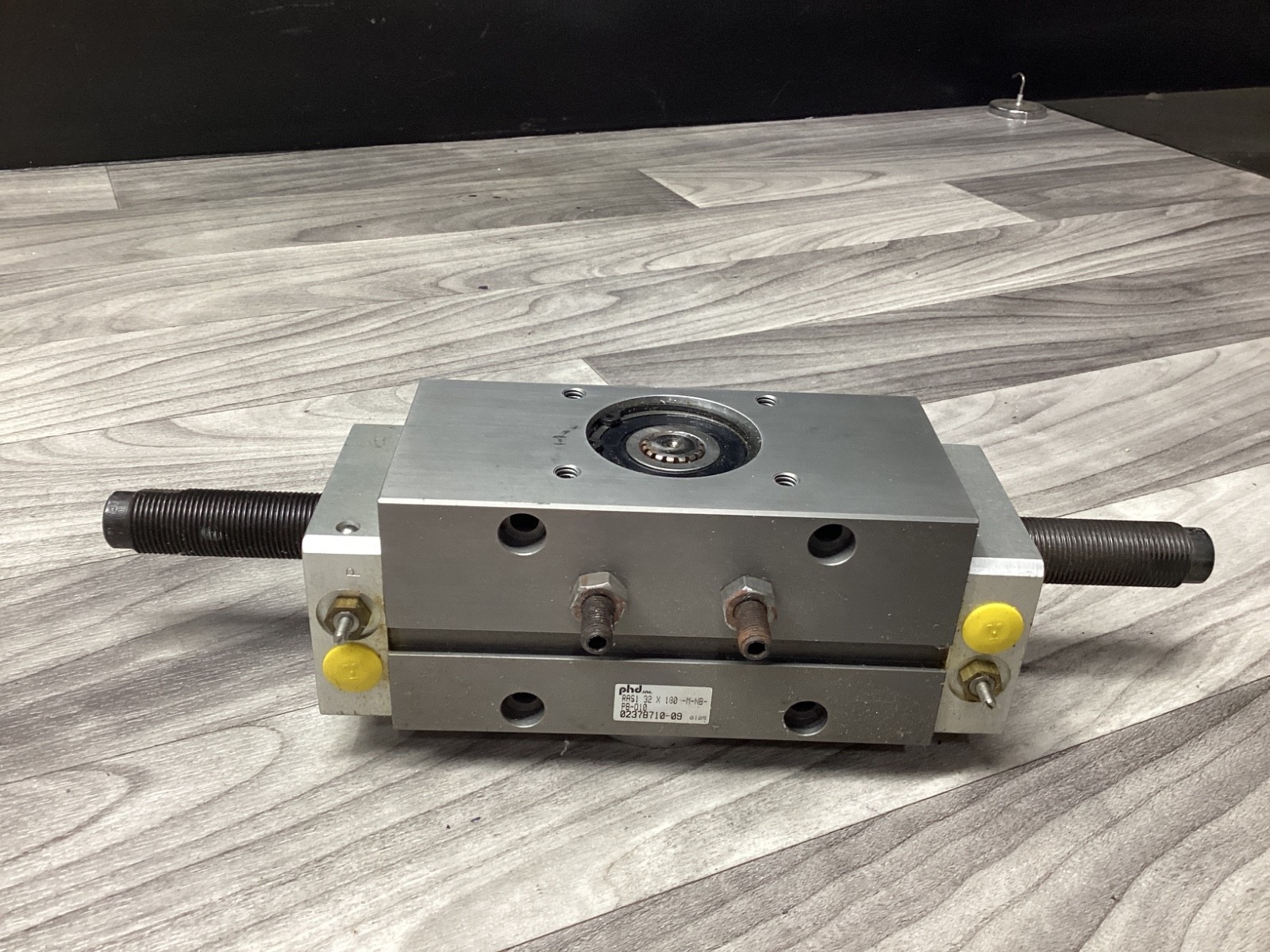 PHD RAS1-32X180-M-NB-PB-Q10 ROTARY ACTUATOR #122D103PR5*BI