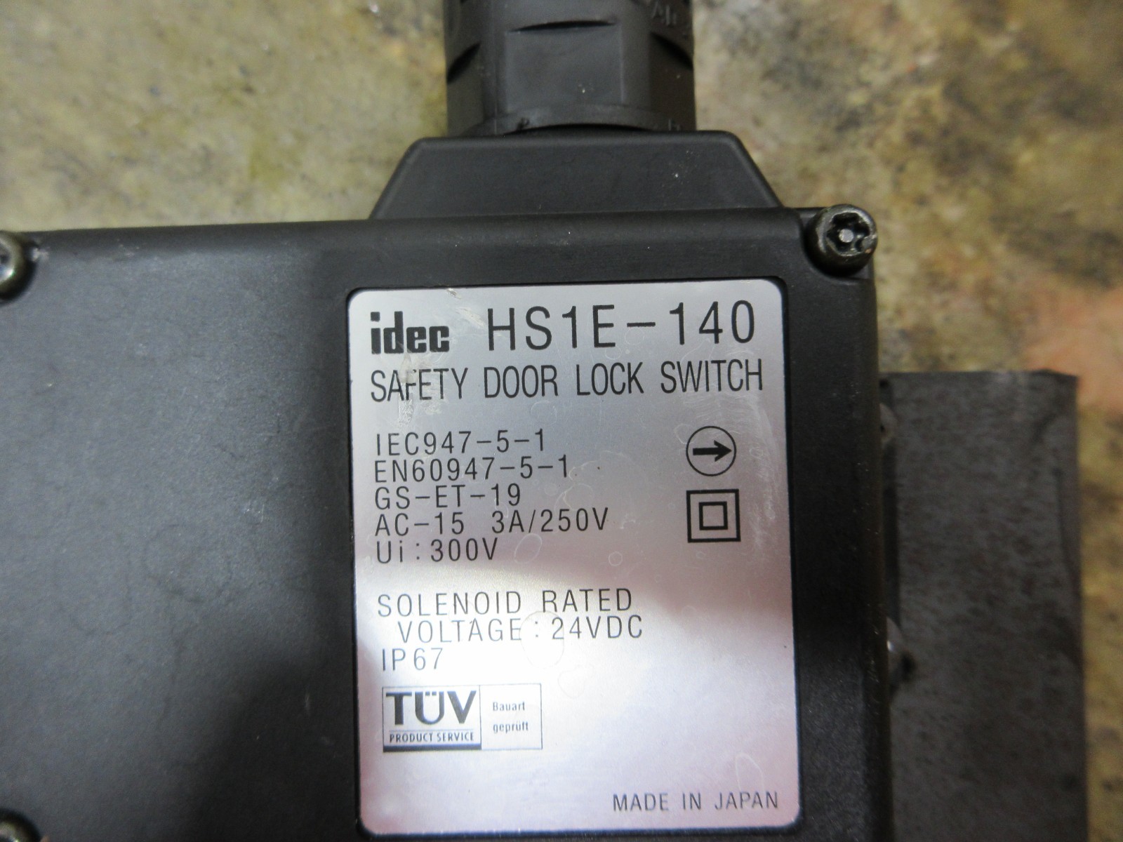MORI SEIKI CL-153 CNC LATHE IEC947-501 EN60947-5-1 GS-ET-19 IP67 SAFETY SWITCH