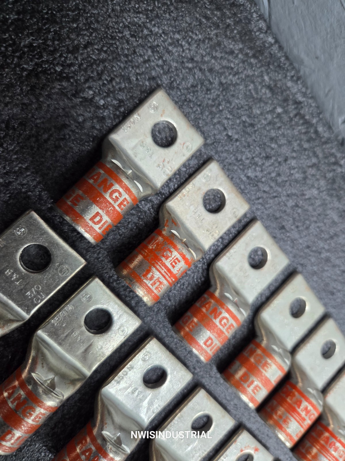 Lot of 20 – THOMAS & BETTS-T&B 150N, 3/0, CU, ORANGE DIE, Short Barrel, 1 Hole