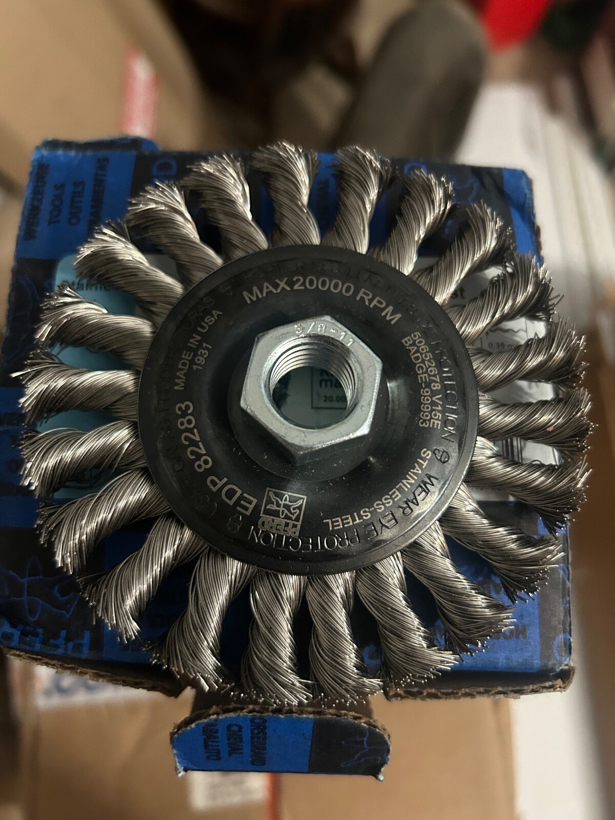Box 10-Pferd P.O.P. 4in Standard Twist Knot Wheel – .014 SS Wire 5/8-11 Thread I