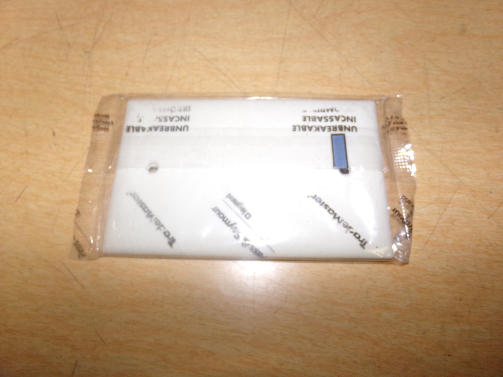 NEW Pass & Seymour TP13-LA Wall Plate Outlet Cover *FREE SHIPPING*