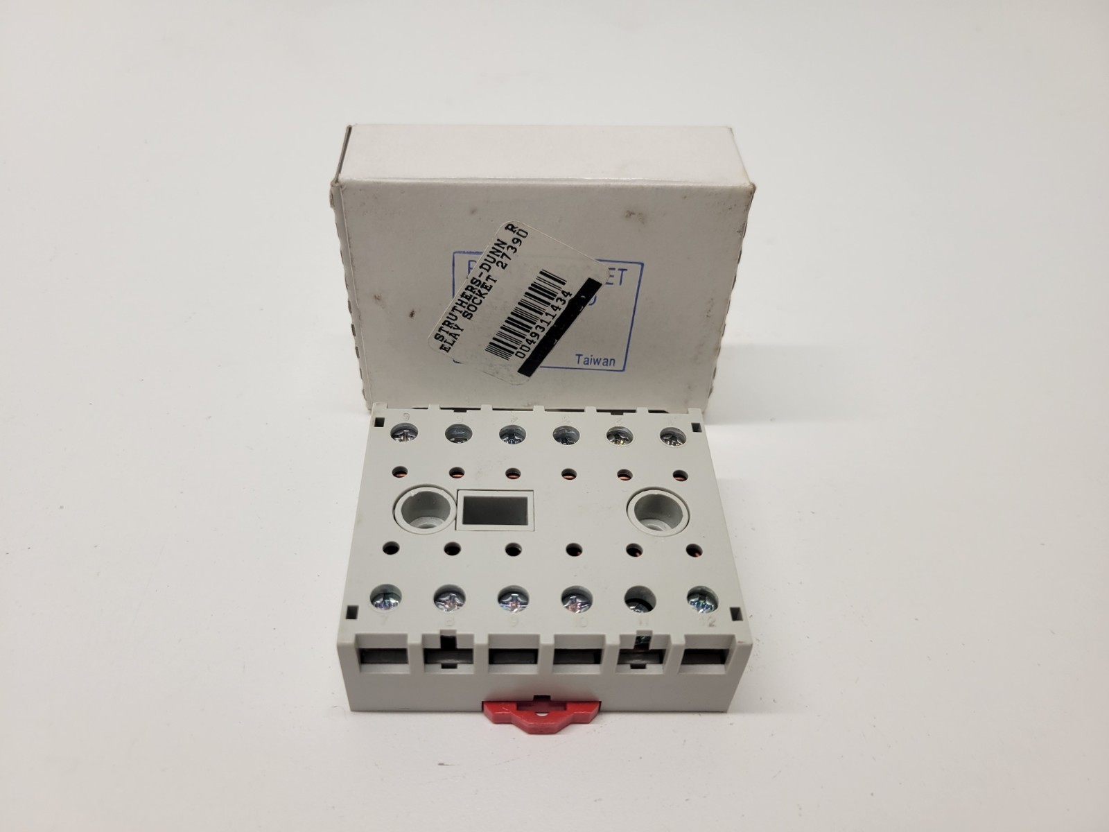 NEW OLD STOCK! STRUTHERS-DUNN RELAY SOCKET BASE 27390D