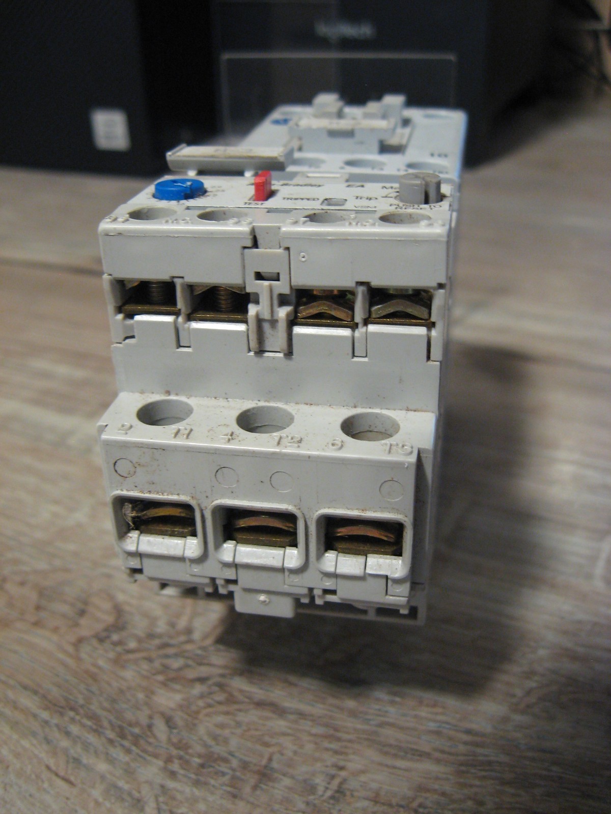 Allen Bradley 100-C09*10 /A Contactor 600V 25A & 193-EA1DB /A Overload Relay