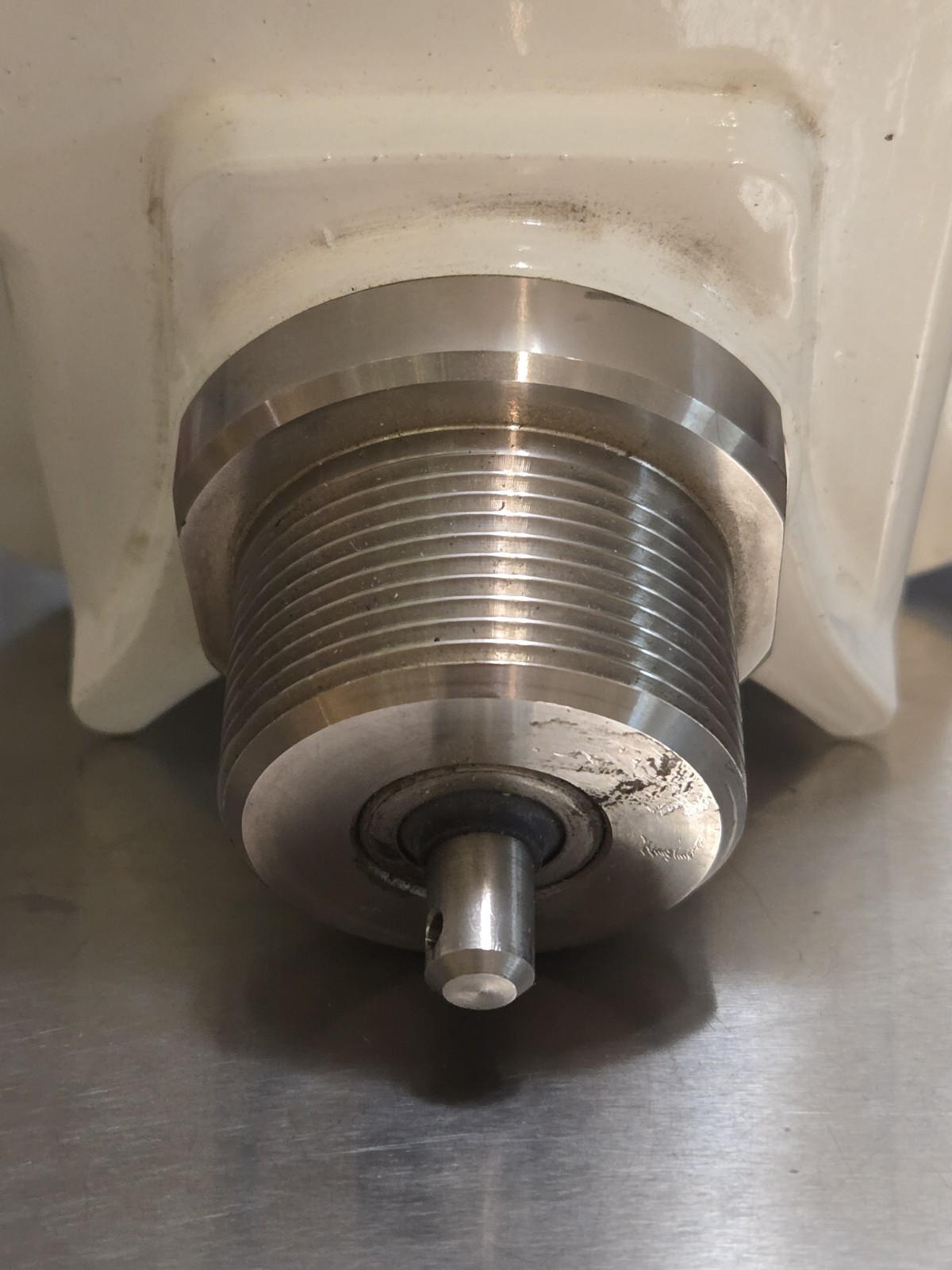 Bindicator R-H Roto-Bin-Dicator Rotary Paddle Level Switch 120VAC NEMA 4X
