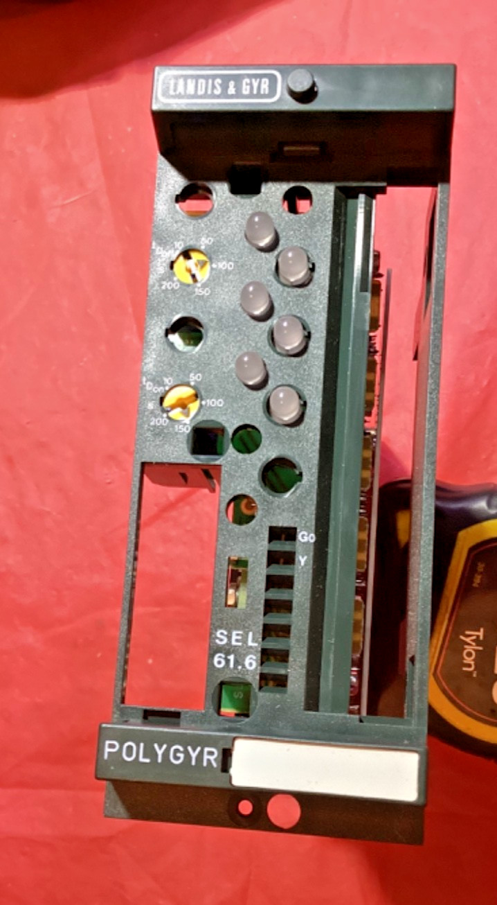 LANDIS & GYR SEL 61.6 Six Stage Step Controller