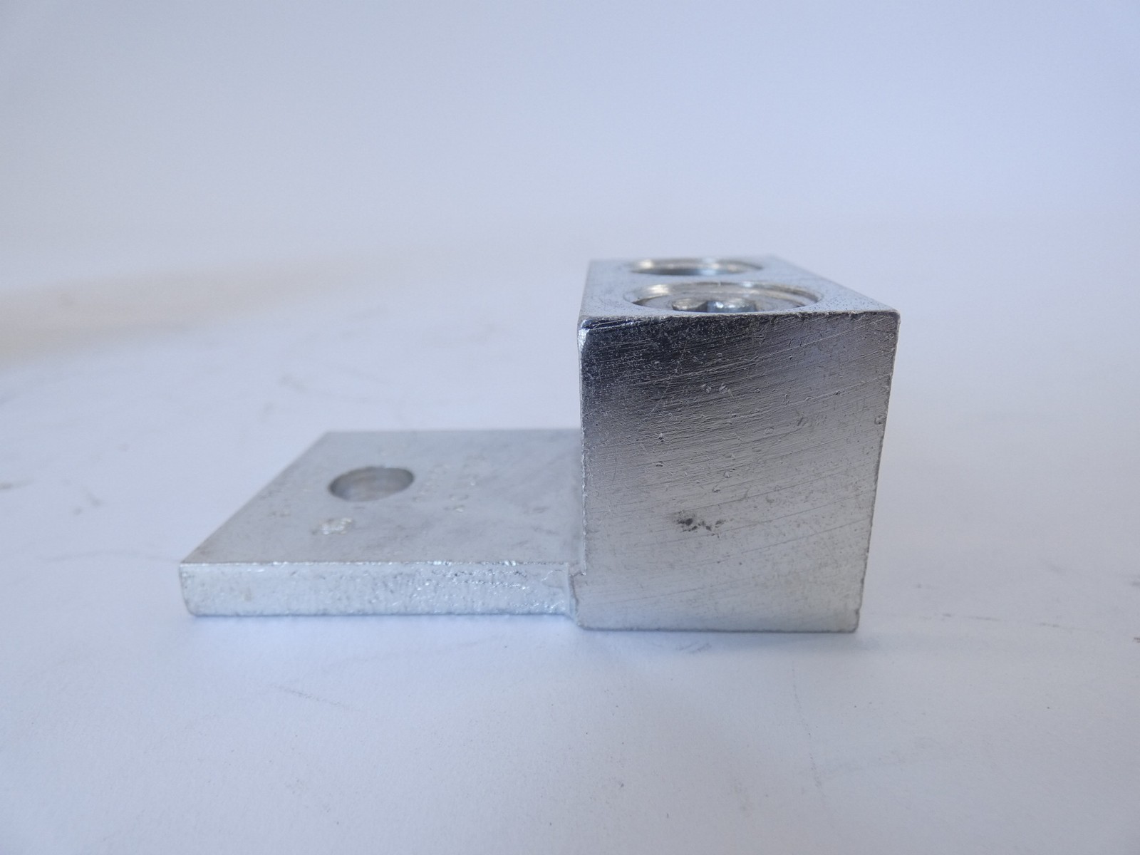 Burndy K2A29U Universal Terminal Wire Connector Lug – NEW Surplus!