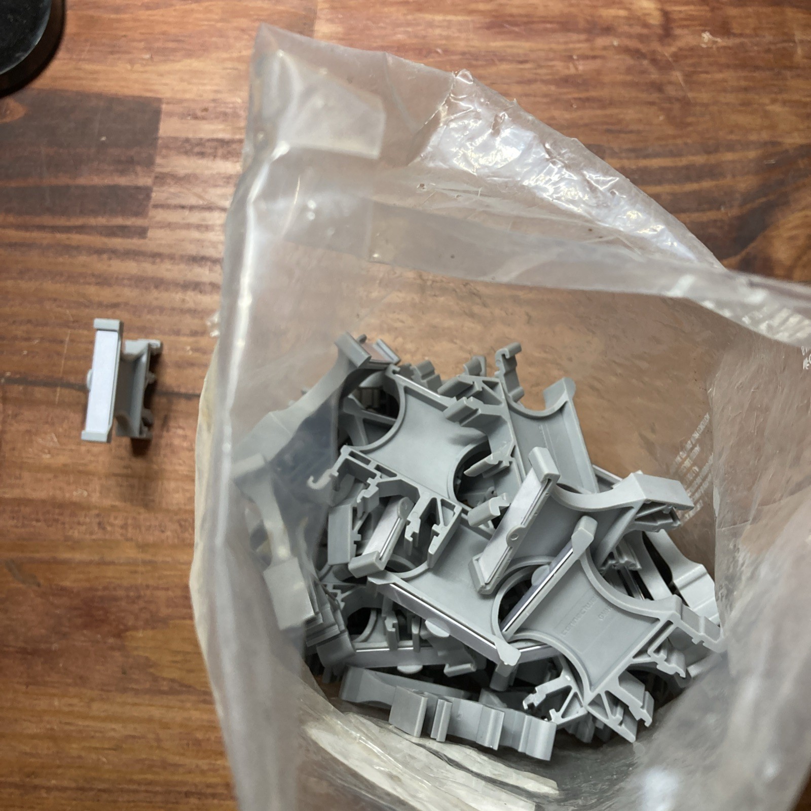 Altech Corp GMH6 Qty of 50. Group Marker Holder Mount On Din Rails