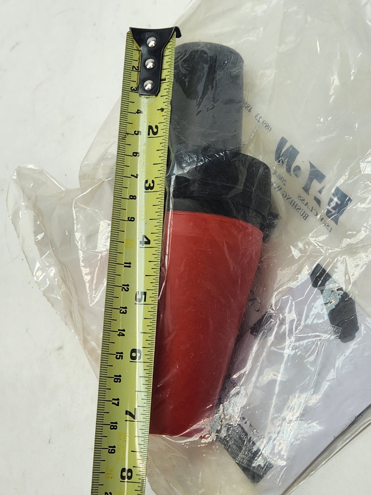 NEW IN PACK – Eaton # LBI215 Bushing Well Loadbreak Insert 8.3/14.4kV 200A