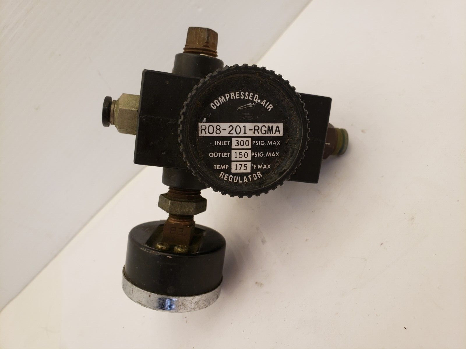 NORGREN RO8-201-RGMA REGULATOR W/ GAUGE-0-160 PSI, 1/8″ NPT