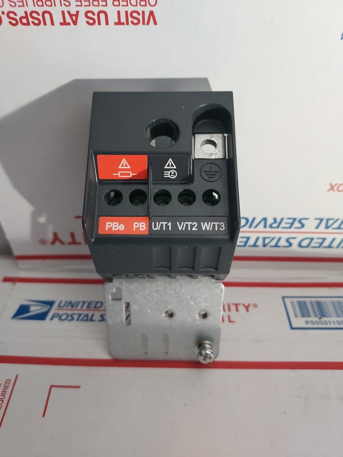New Without Box Schneider Electric Motor Pluggable Connector S1A2514702 – t8#332